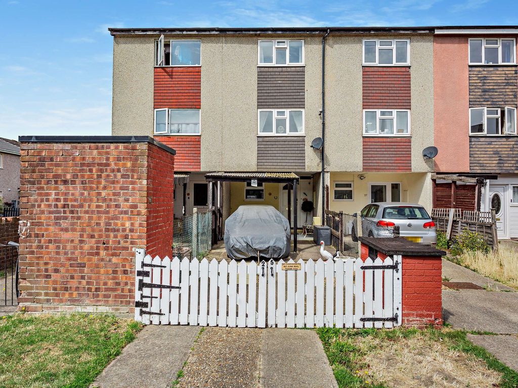 3 bed terraced house for sale in Fyfields, Pitsea, Basildon SS13, £