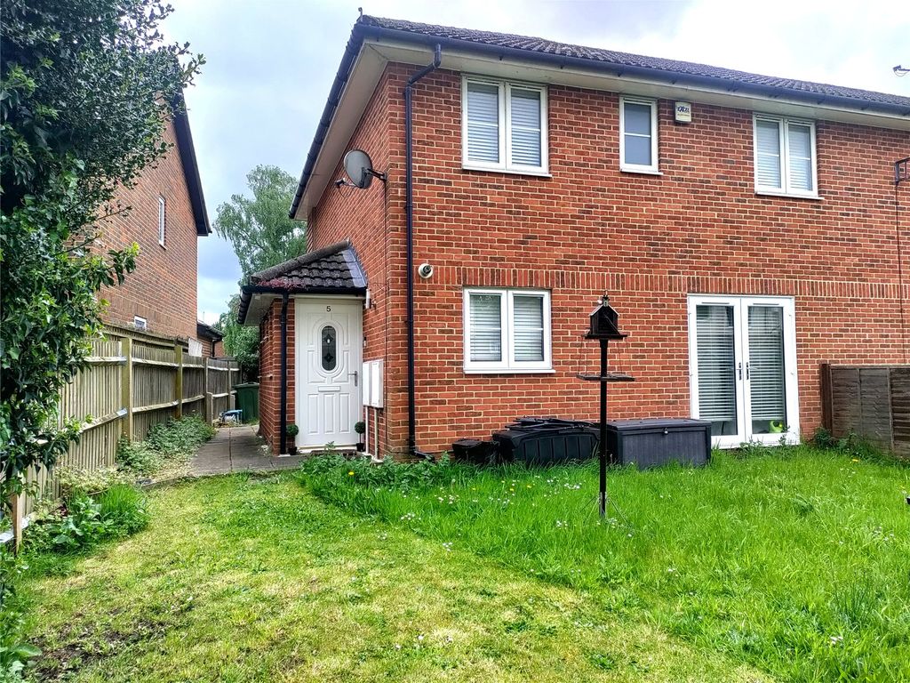 2 bed terraced house for sale in Chester Road, Ash, Aldershot, Surrey