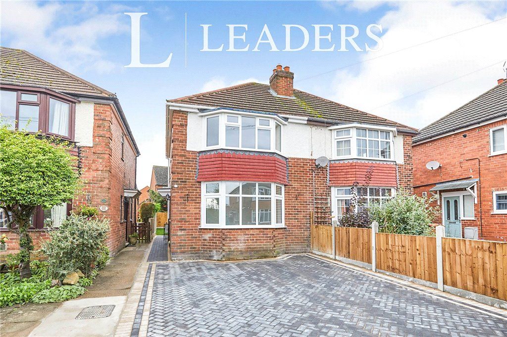 3 bed semidetached house for sale in Devonshire Drive, Mickleover