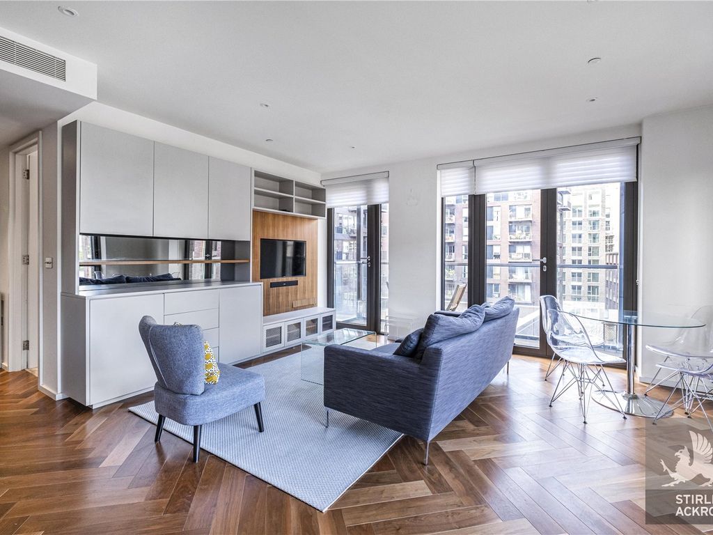 2 bed flat to rent in Ambassador Building, Embassy Gardens, 5 New Union