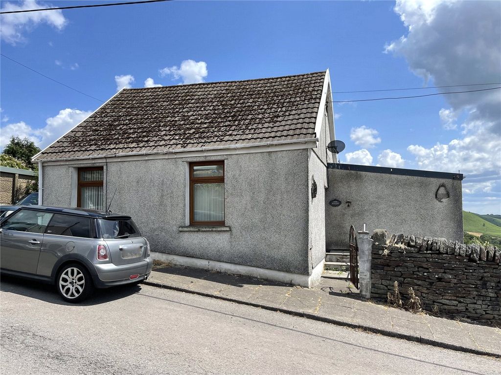 3 bed bungalow for sale in Pleasant View, Bedlinog, Treharris, Merthyr