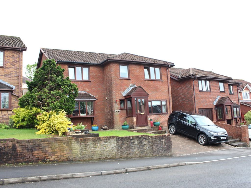 4 bed detached house for sale in Oakwood Drive, Gowerton, Abertawe