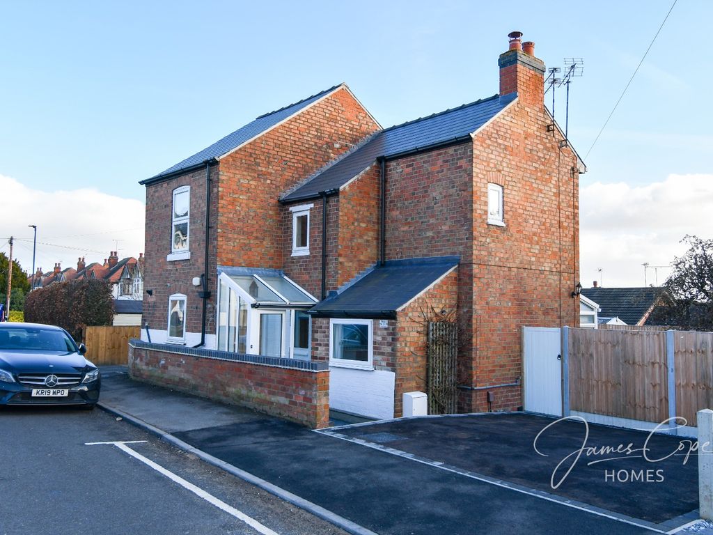 3 bed detached house for sale in Western Road, Mickleover, Derby