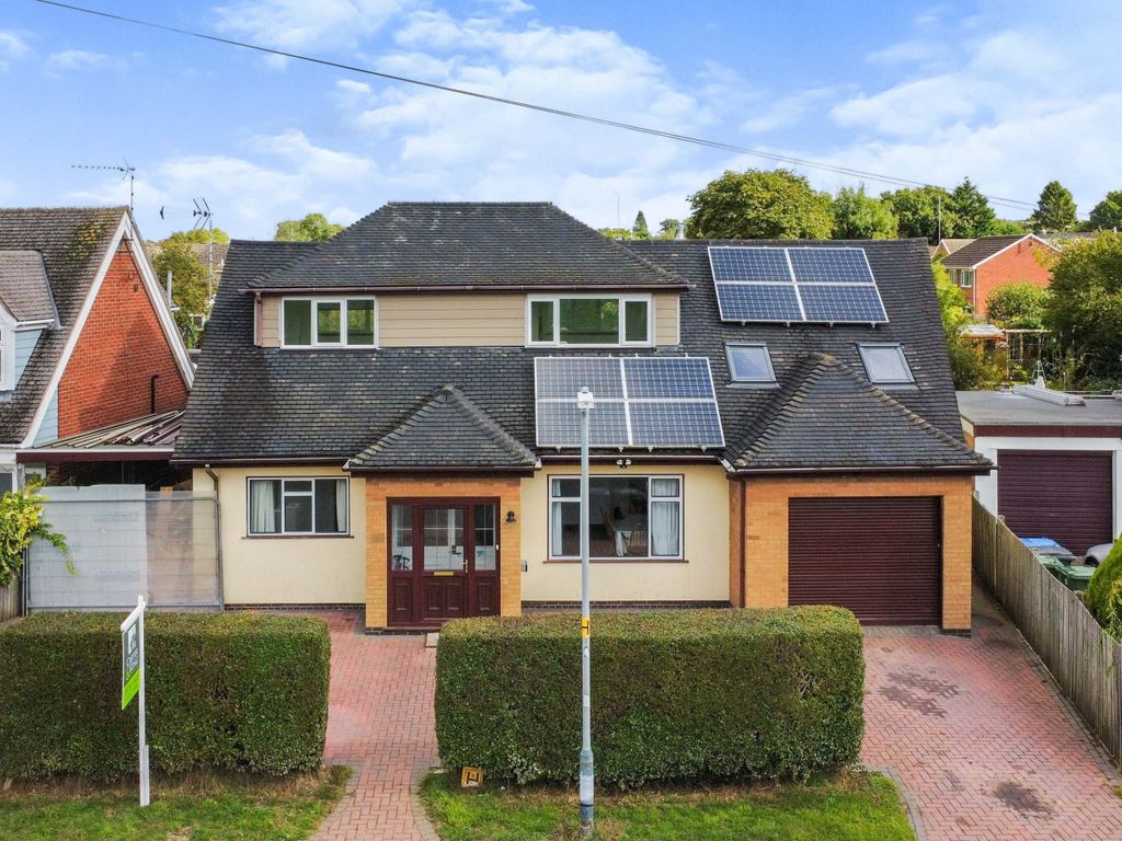 4 bed detached house for sale in Cawston Lane, Dunchurch, Rugby CV22