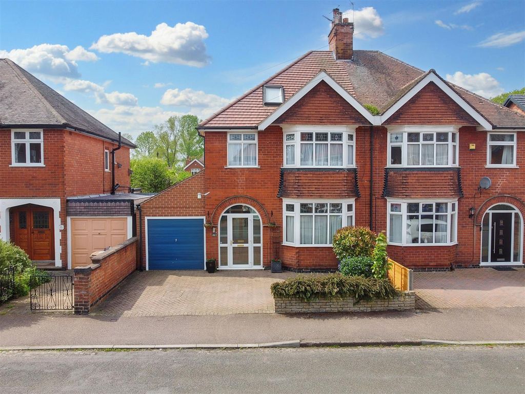 4 bed semidetached house for sale in Douglas Road, Long Eaton