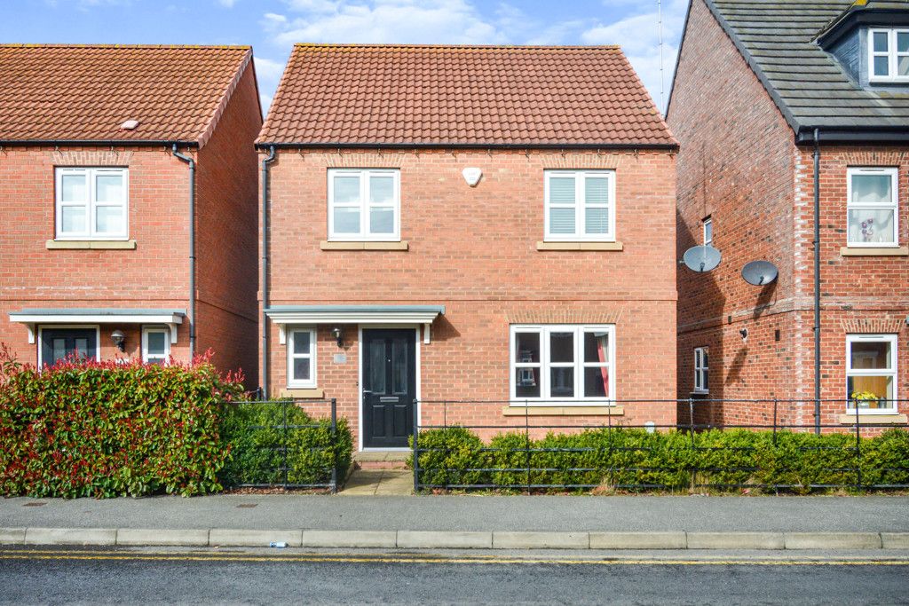 3-bed-detached-house-to-rent-in-runnymede-lane-kingswood-hull-hu7