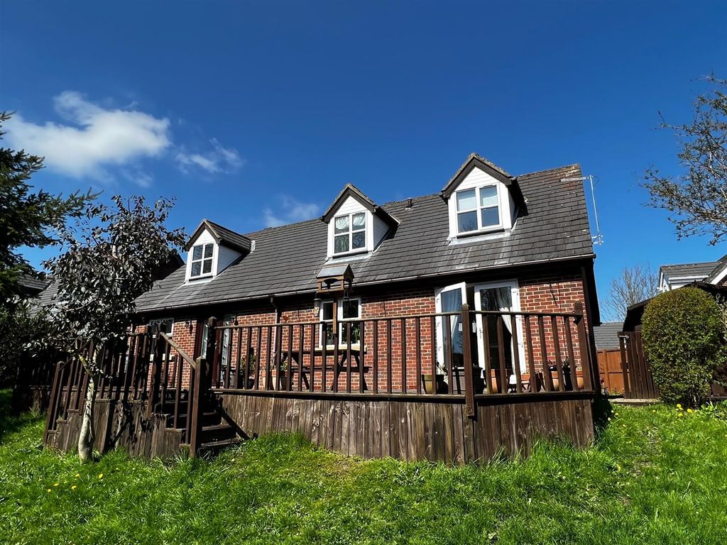 4 bed detached bungalow for sale in Hamilton Row, Waterhouses, Durham