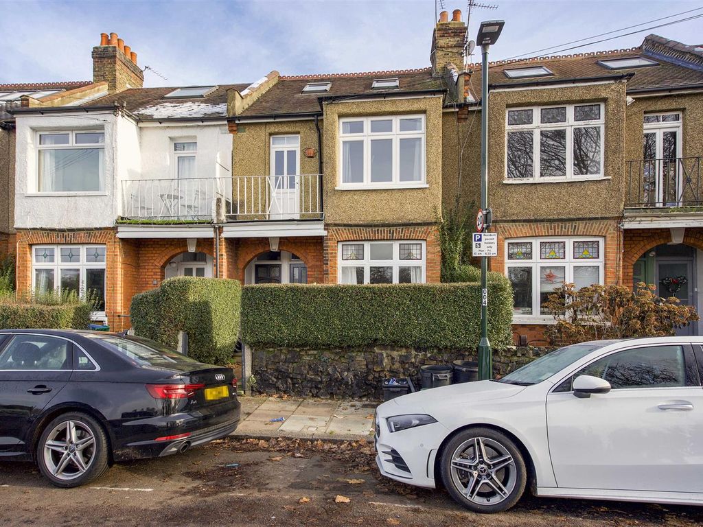 3 bed for sale in Moor Mead Road, St Margarets, Twickenham