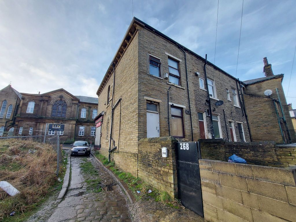 2 bed flat to rent in Lumb Lane, Manningham, Bradford BD8 Zoopla