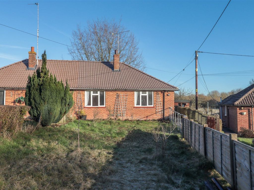 2 bed semidetached bungalow for sale in Gravel Close, Brown Candover