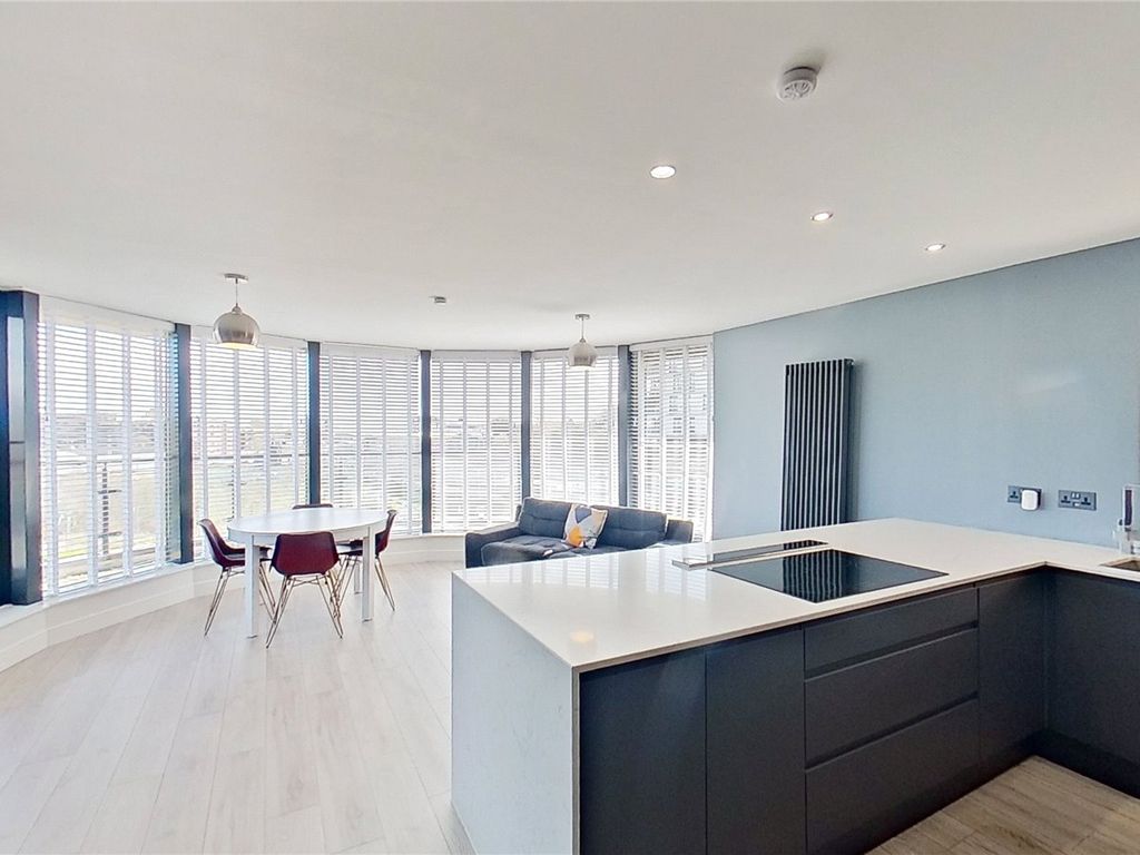 3 bed flat to rent in Waterfront Avenue, Edinburgh, Midlothian EH5, £