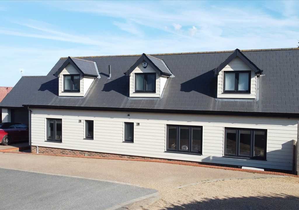 4 bed detached house for sale in Main Road, Martlesham, Woodbridge IP12, £975,000 Zoopla