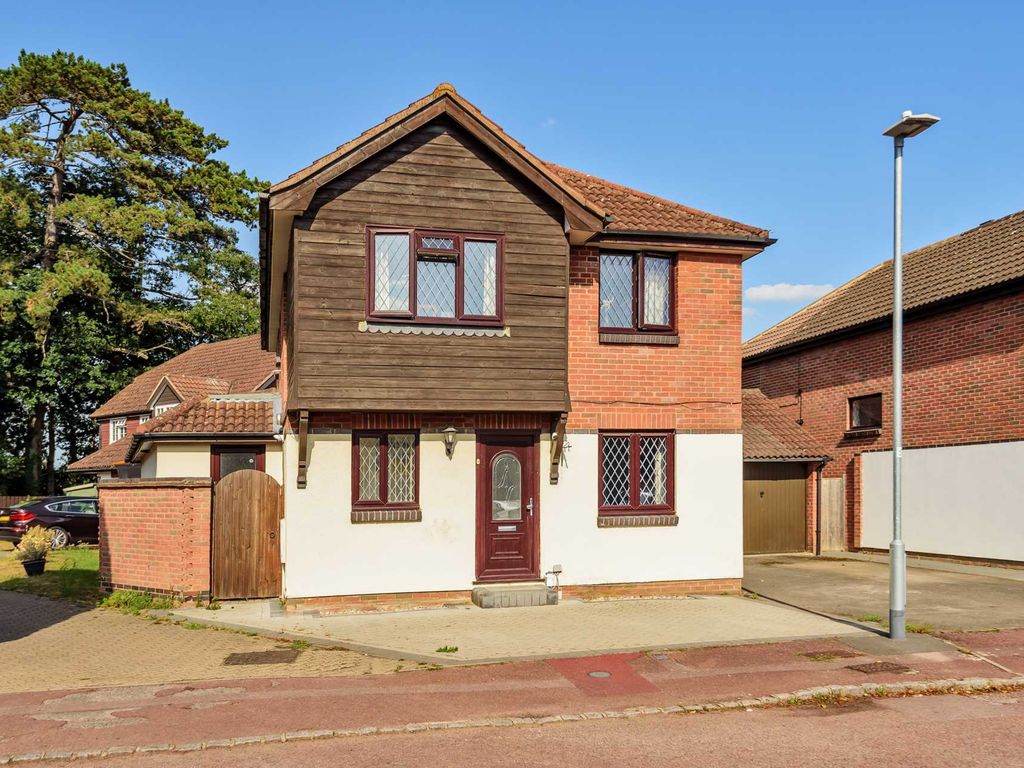 Medway Close, Wokingham RG41  