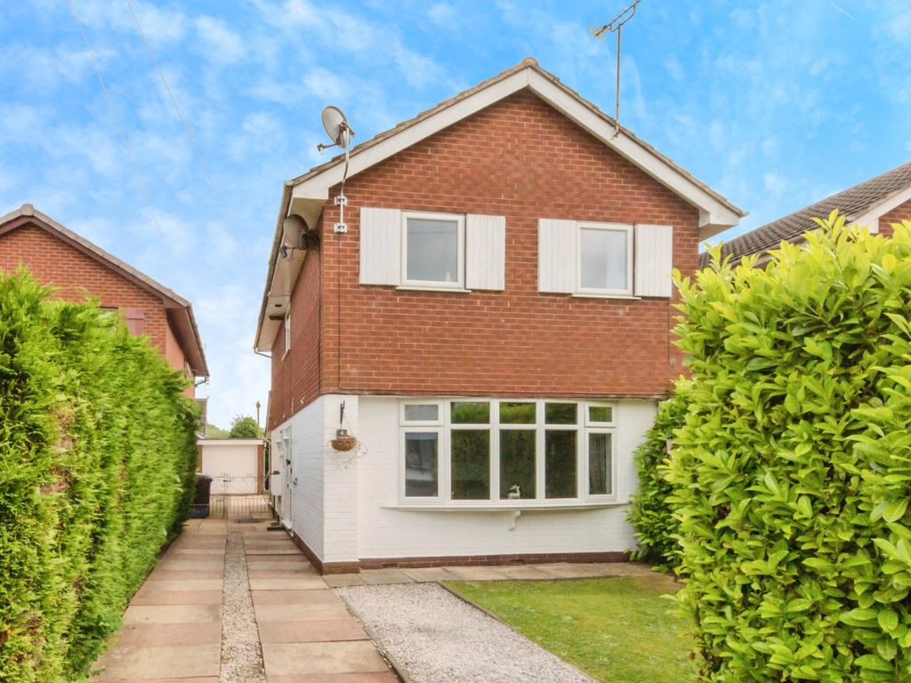 3 bed detached house for sale in Hatchmere Close, Sandbach, Cheshire