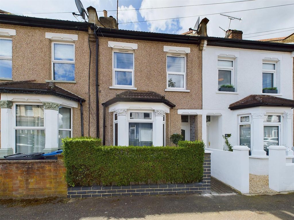 3 bed terraced house for sale in Lower Road, Kenley CR8, £425,000 Zoopla