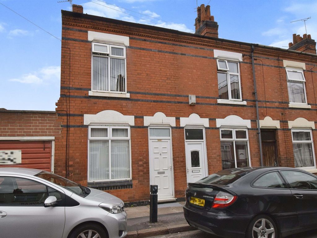 2 bed end terrace house for sale in Gedding Road, Off St Saviours Road