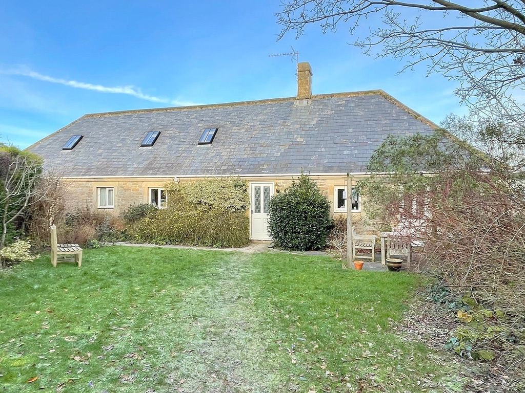 3 bed barn conversion for sale in Manor Court, Horsington, Somerset BA8