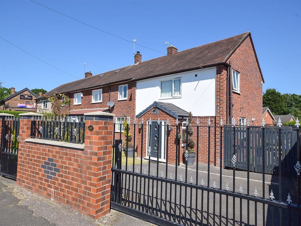 4 bed semidetached house for sale in Poundswick Lane, Wythenshawe