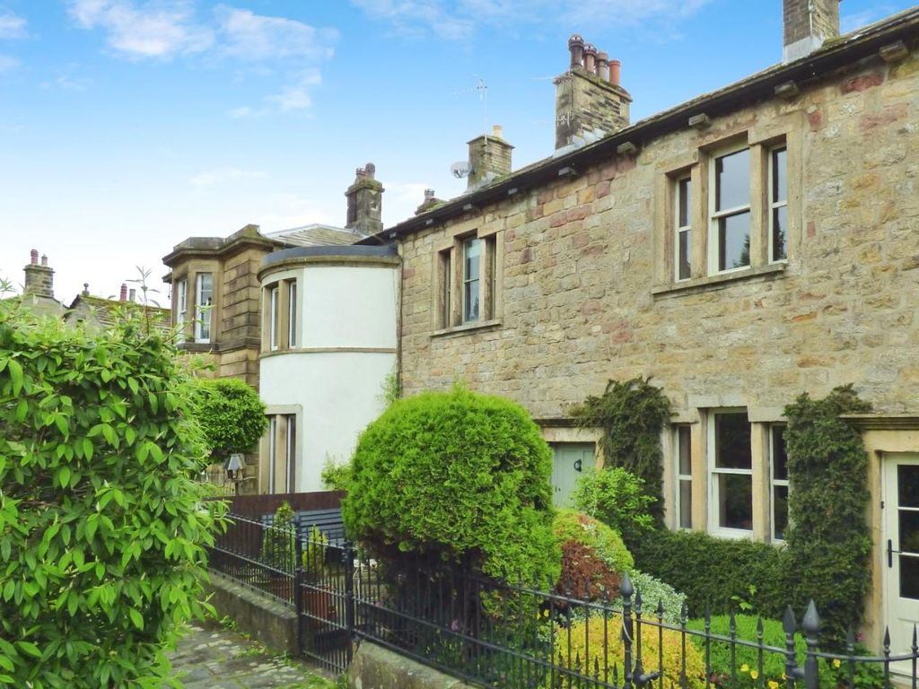 2 bed terraced house for sale in Craven Court, High Street, Skipton