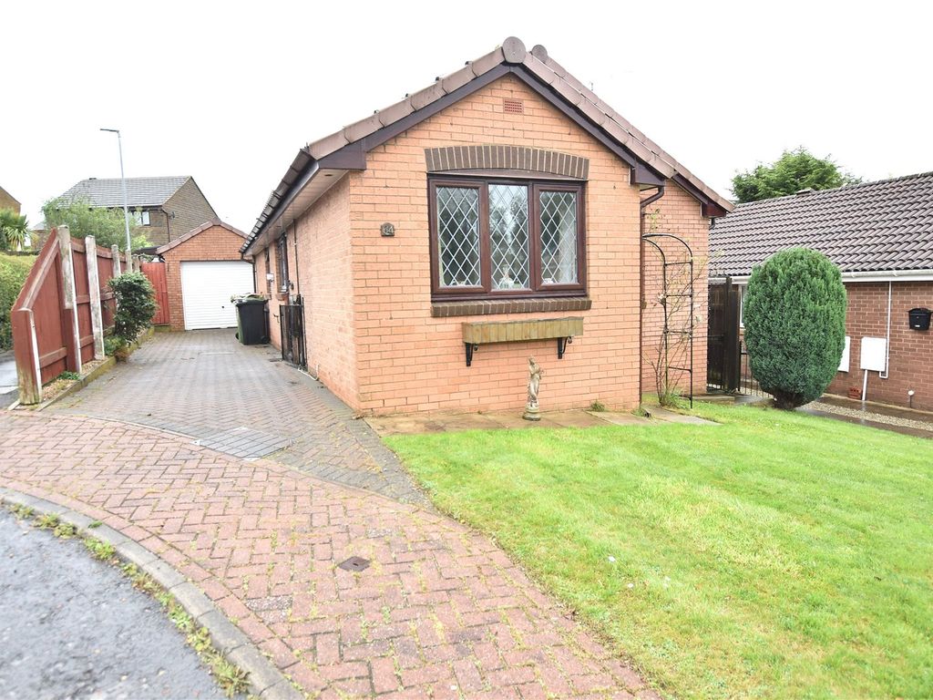 2 bed detached bungalow for sale in Parlington Meadow, Barwick In Elmet, Leeds, West Yorkshire