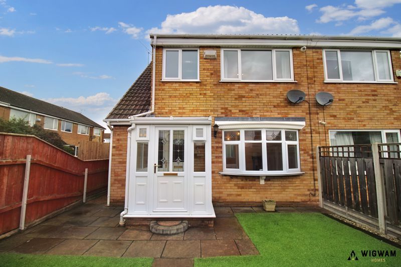 3 bed semidetached house for sale in Jendale, Hull HU7, £170,000 Zoopla