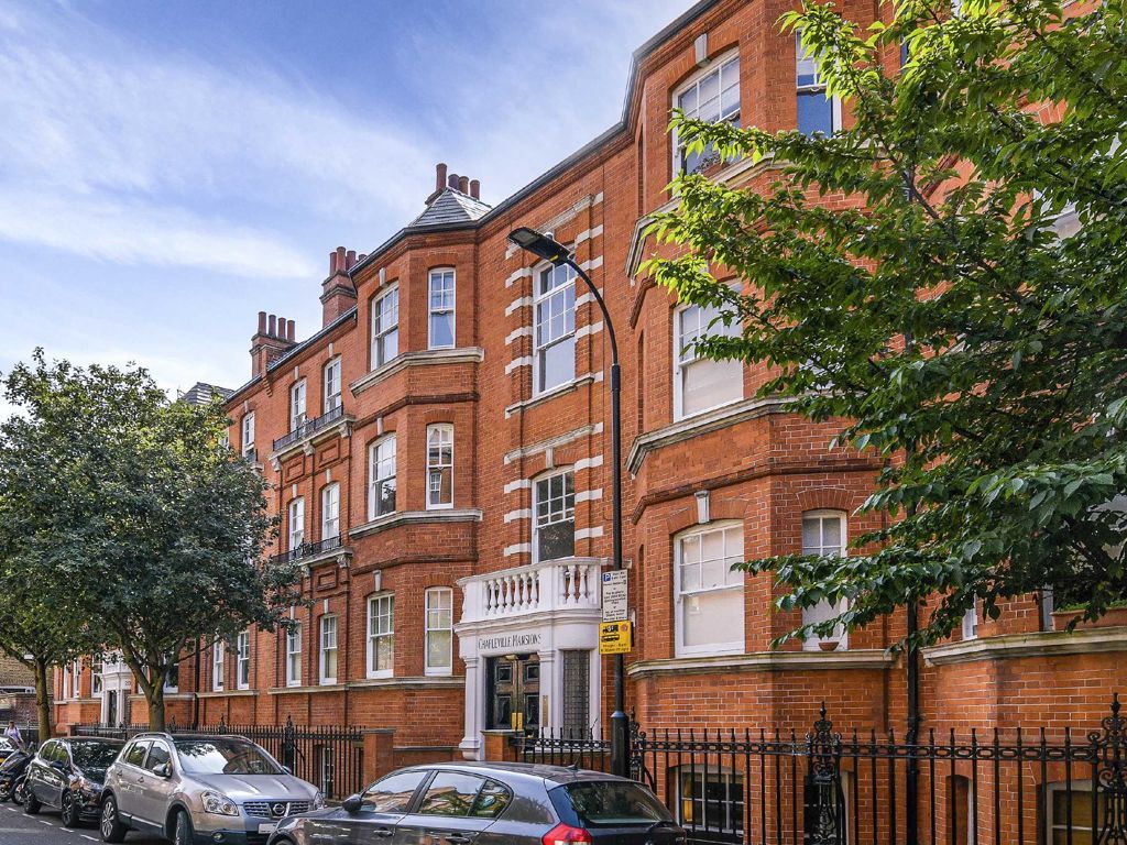 2 bed flat to rent in Charleville Road, London W14, £2,300 pcm Zoopla