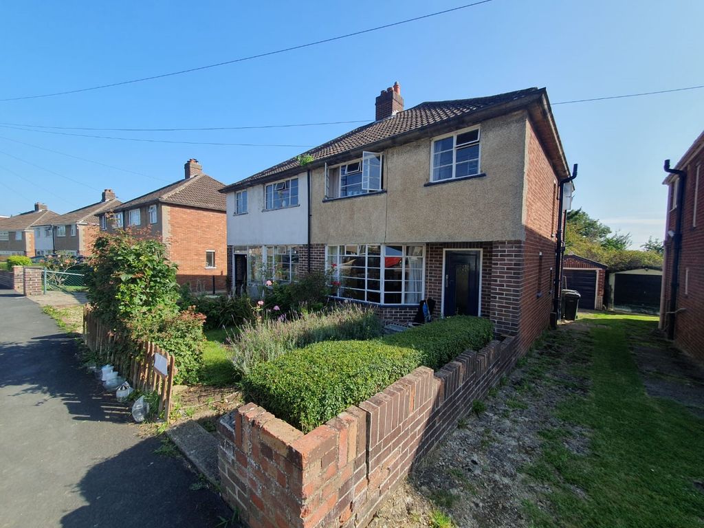 3 bed semidetached house for sale in Bagley Close, Kennington, Oxford