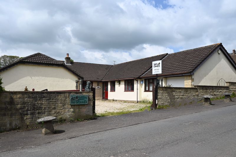 4 bed detached bungalow for sale in Road, Clandown, Radstock