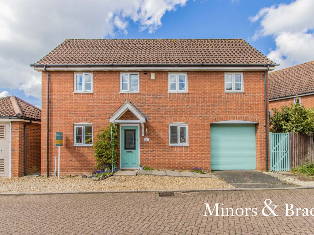 3 bed detached house for sale in Pennycress Drive, Wymondham NR18, £325,000 Zoopla