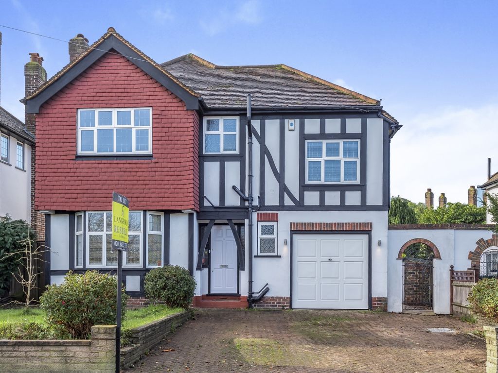 4 bed detached house to rent in Wickham Court Road, West Wickham BR4