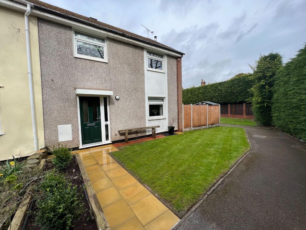 3 bed end terrace house for sale in Mill Pond, Lichfield, Staffordshire