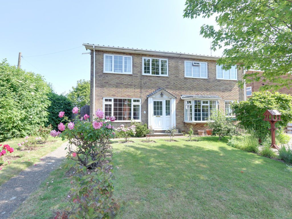 3 bed semidetached house for sale in The Courts, Rayleigh SS6 Zoopla