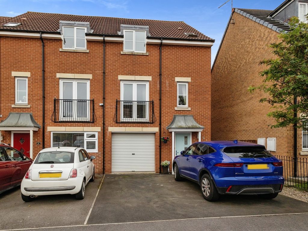 4 bed end terrace house for sale in Ashmore Gardens, StocktonOnTees