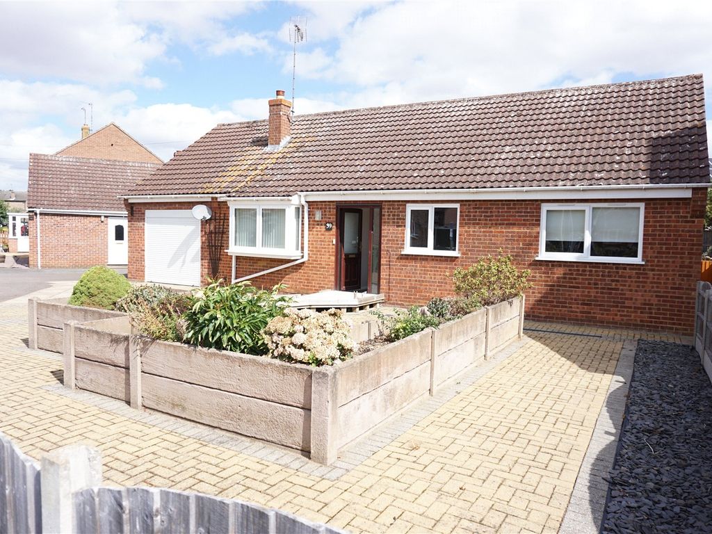 3 bed bungalow for sale in John Davis Way, Watlington, King's Lynn PE33