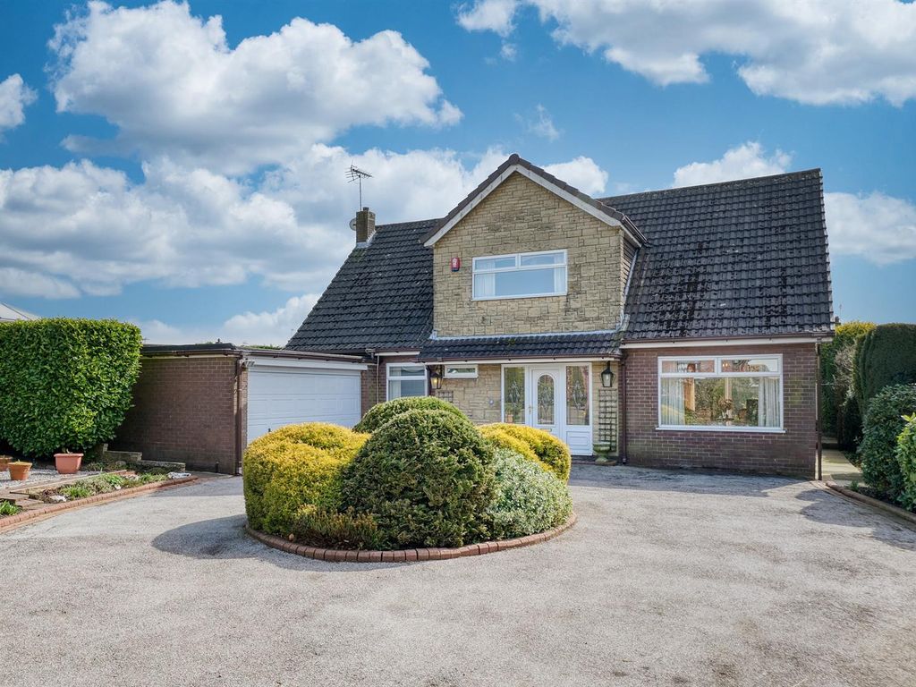 4 bed detached house for sale in Windmill Close, Rough Close, StokeOn