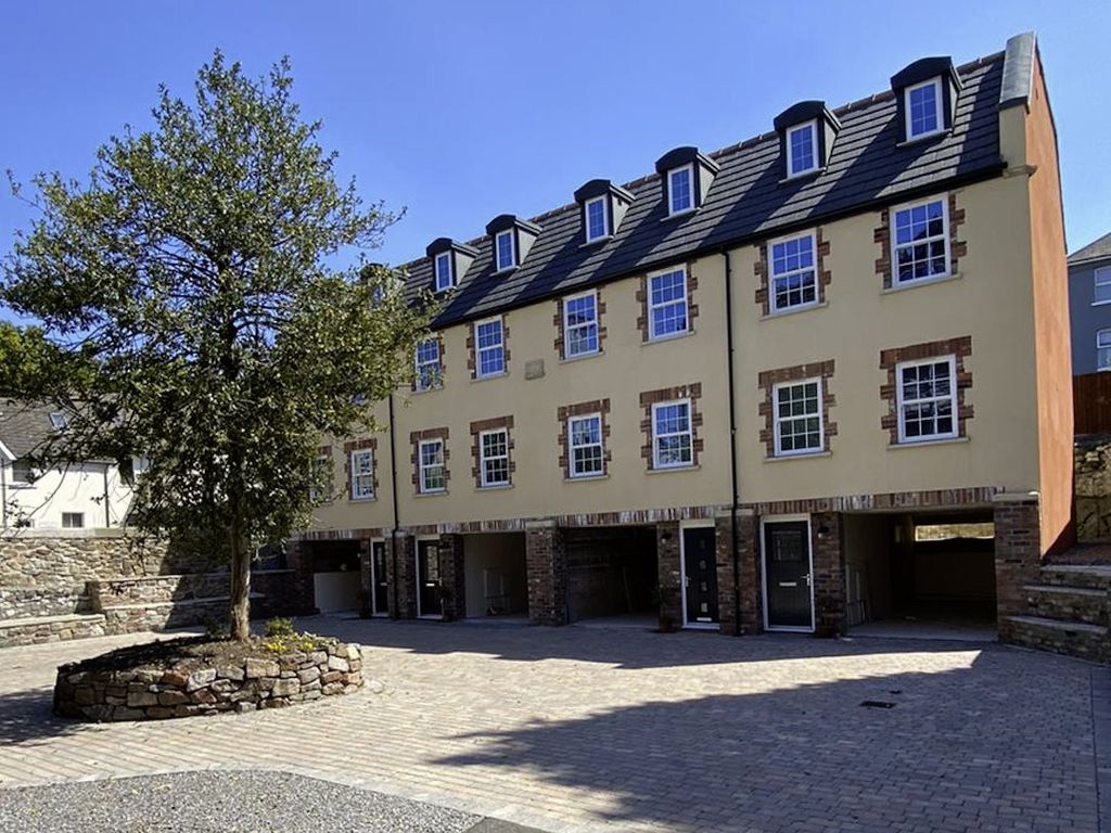 3 bed property to rent in St Marys Mews, Llanthewy Road, Newport NP20