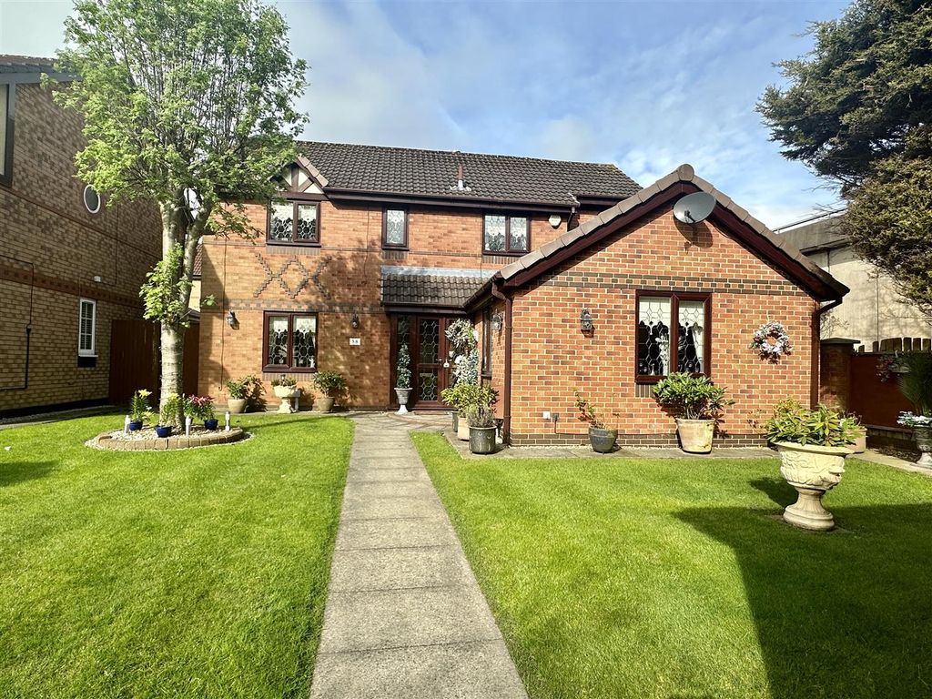 4 bed detached house for sale in Orchard Avenue, Liverpool L14, £