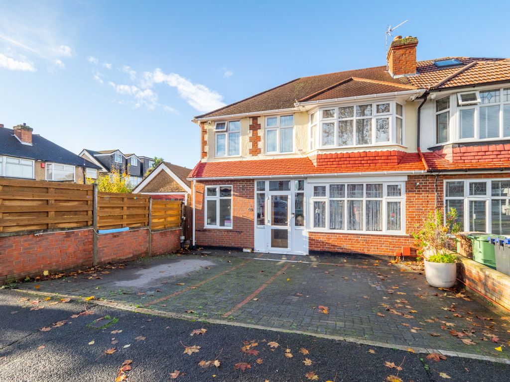 4 bed semidetached house for sale in Brocks Drive, Cheam, Sutton SM3