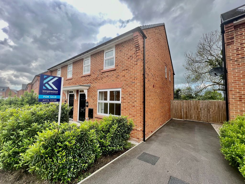 3 bed semidetached house for sale in Newmarket Drive, Lightfoot Green, Preston PR4 Zoopla