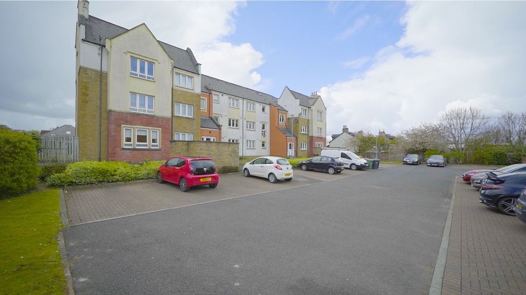 2 bed flat to rent in Straiton Place, Blantyre, South Lanarkshire G72