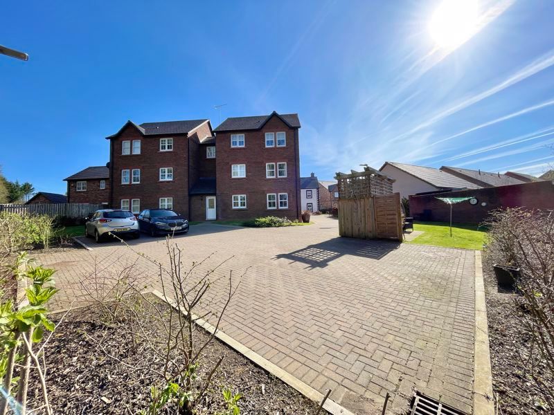2 bed flat for sale in Goldington Drive, ApplebyInWestmorland CA16