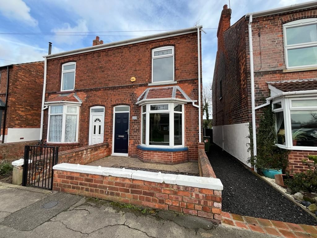 3 bed semidetached house for sale in Station Road, Misterton