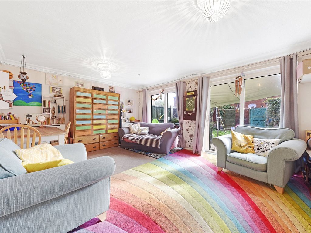 3 bed terraced house for sale in Alexandra Road, London E17, £525,000