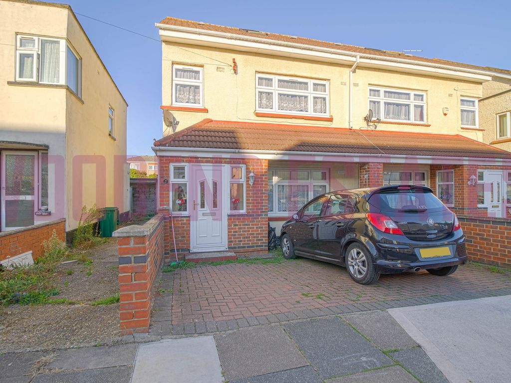 3 bed semidetached house to rent in Gledwood Avenue, Hayes UB4 Zoopla