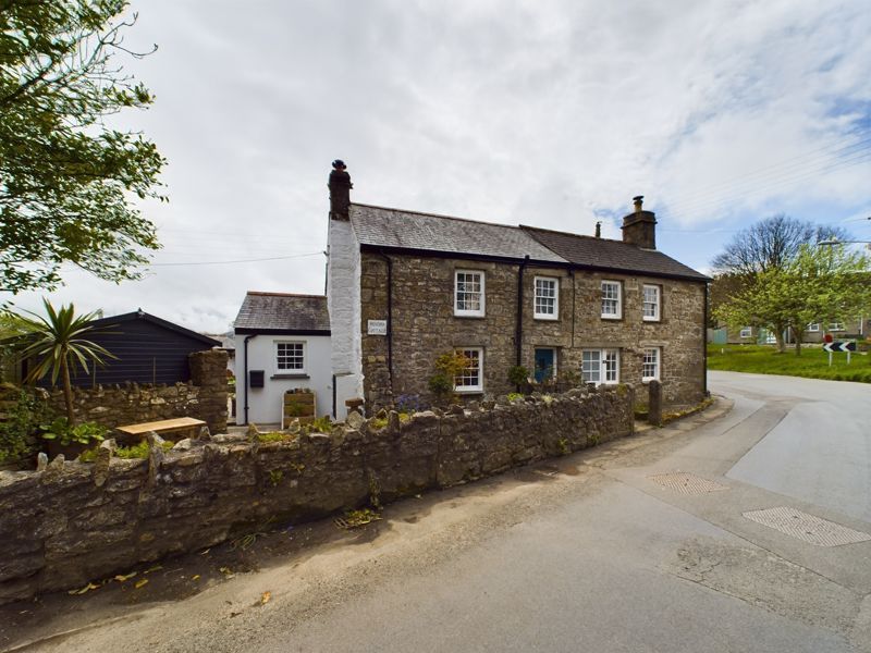 2 bed cottage for sale in Hendra Close, Hendra, Stithians, Truro TR3, £