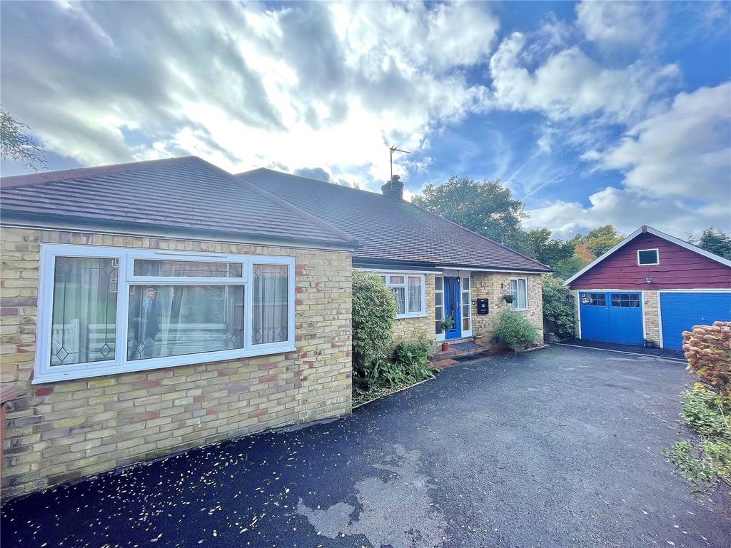 3 bed bungalow for sale in Prospect Road, Ash Vale, Aldershot, Surrey
