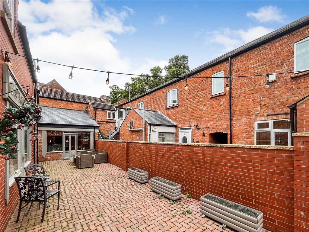 1 bed flat to rent in Church Street, Ruddington, Nottingham NG11, £750