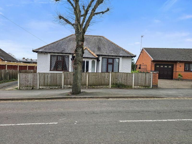 3 bed bungalow for sale in King Avenue, Ilkeston DE7, £307,000
