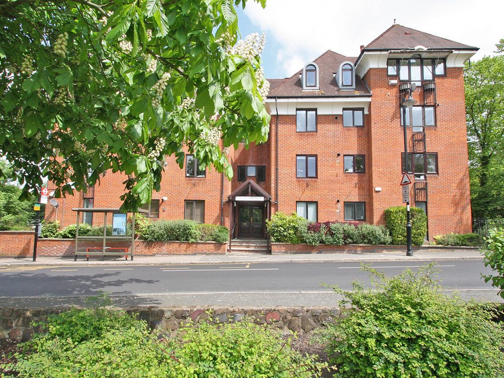 3 bed property for sale in Conservatory Court, 83 Chevening Road