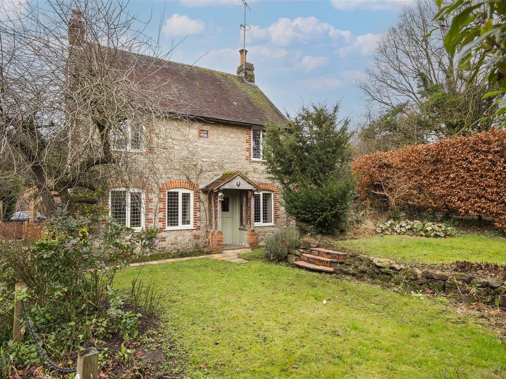 4 bed detached house for sale in Long Mill Lane, Platt, Sevenoaks TN15
